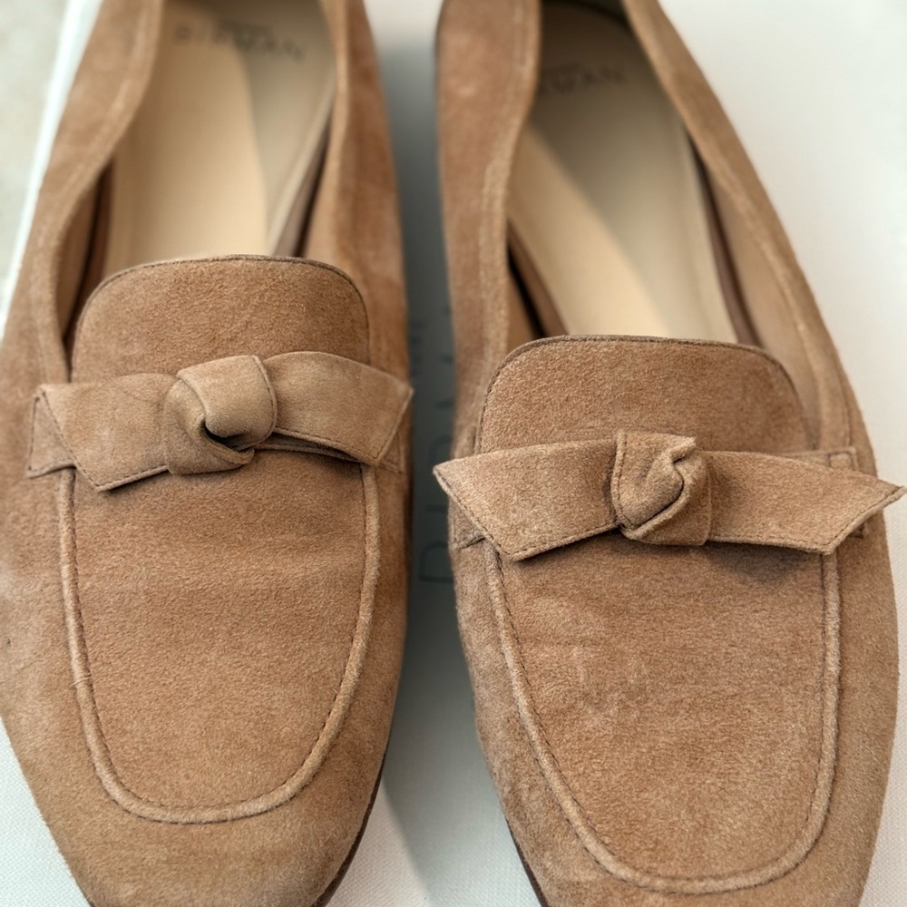 Alexandre Birman Light Beige Suede Loafers